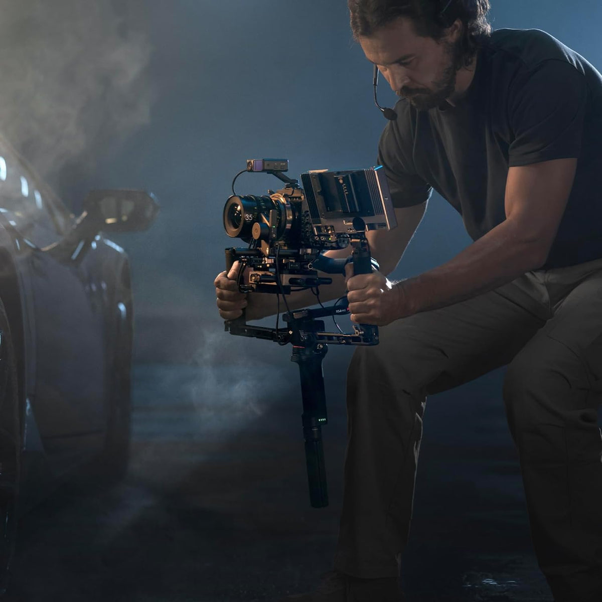 3-Axis Gimbal Stabilizer with Image Transmitter, Focus Pro Motor, Shotgun Microphone D24773