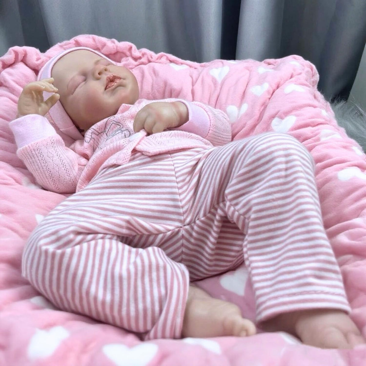 20 inch Soft Vinyl and Cloth Body Reborn Baby Dolls P947