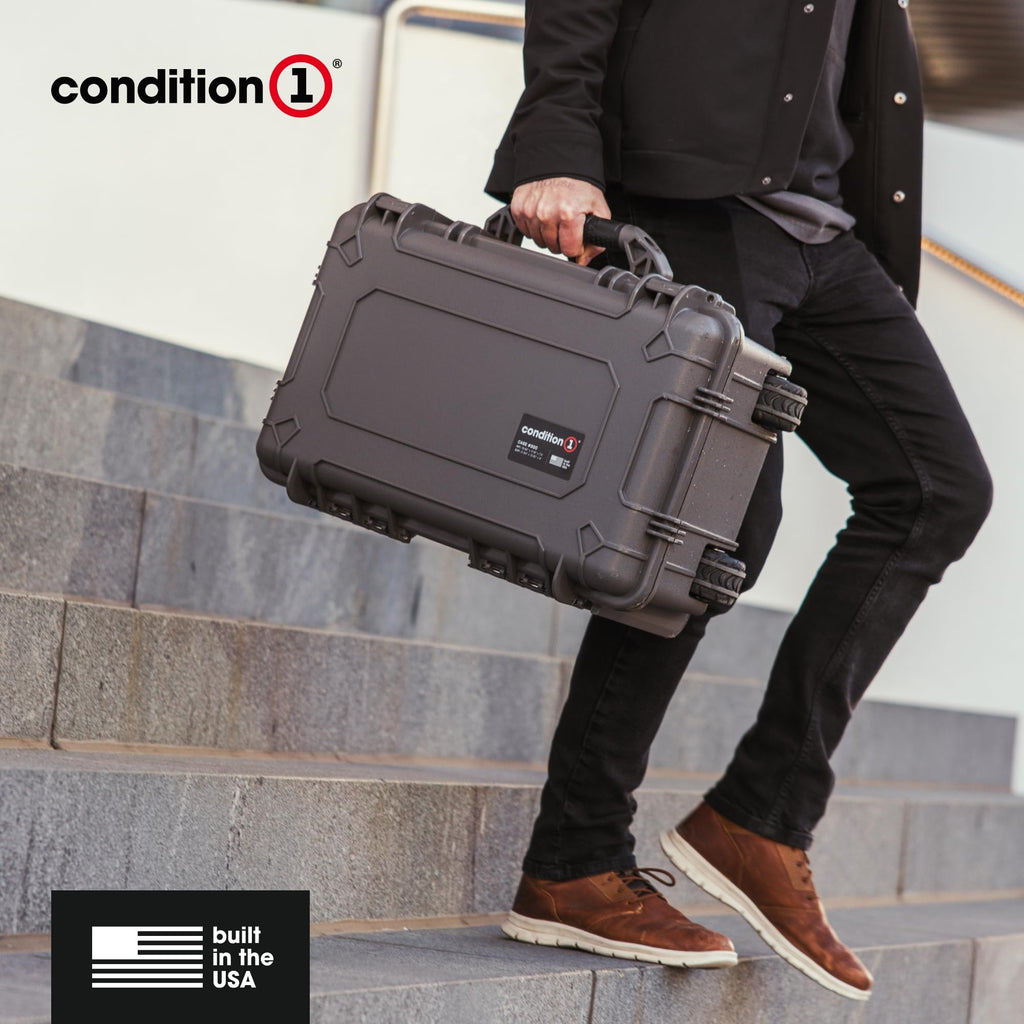 22" Rolling Lockable Hard Storage Case D448
